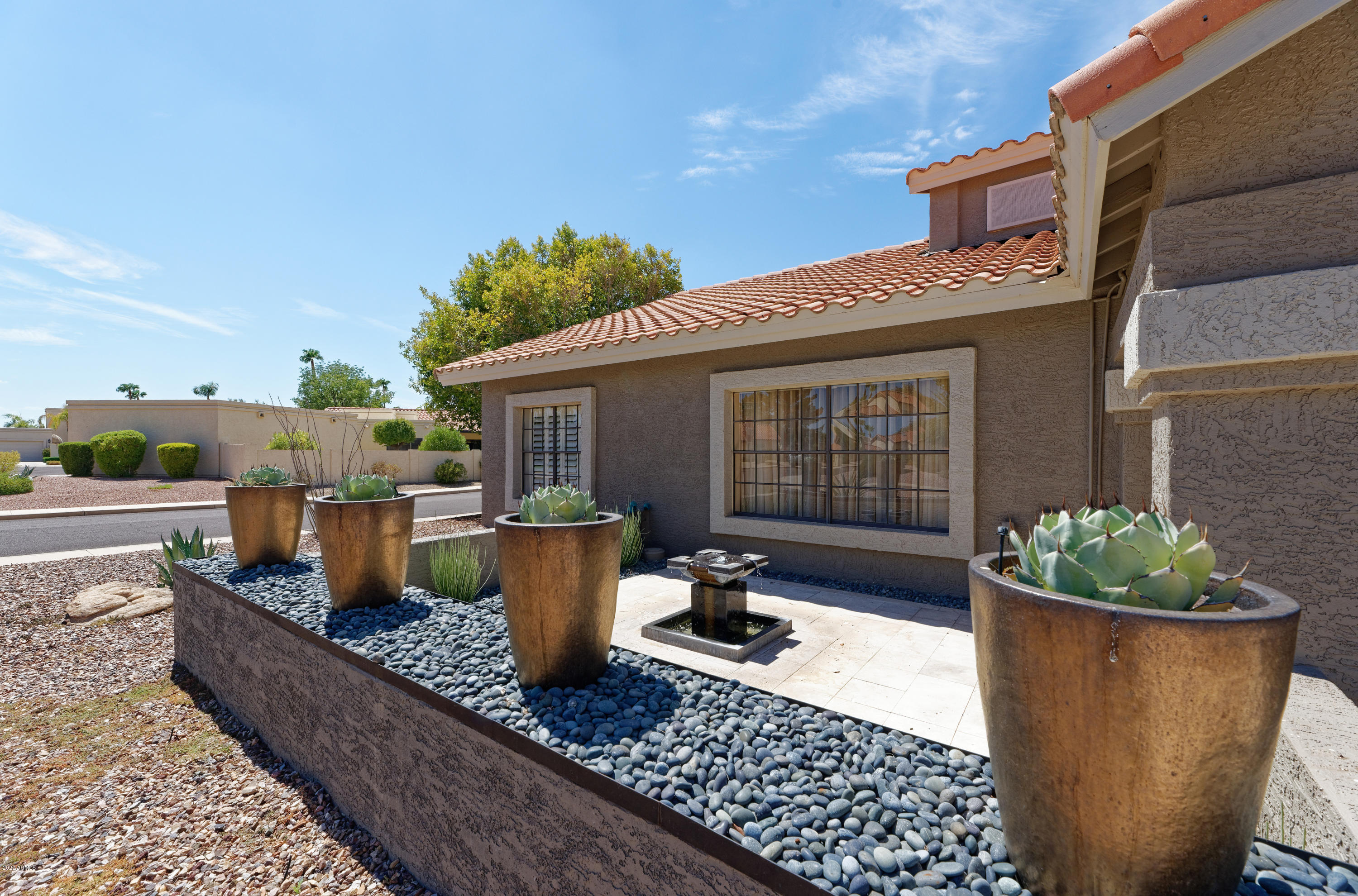 10226 E CARON Street