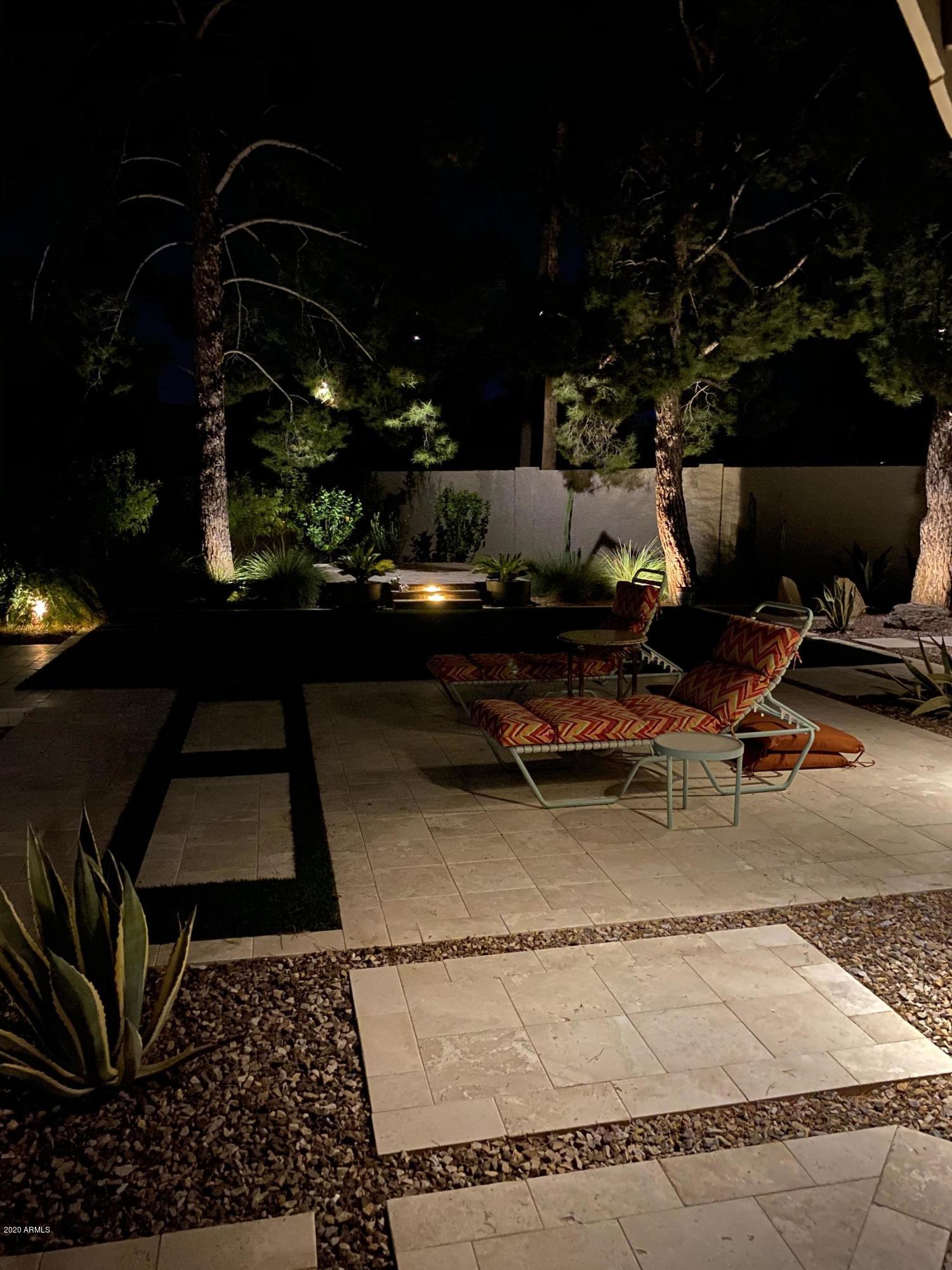 10226 E CARON Street