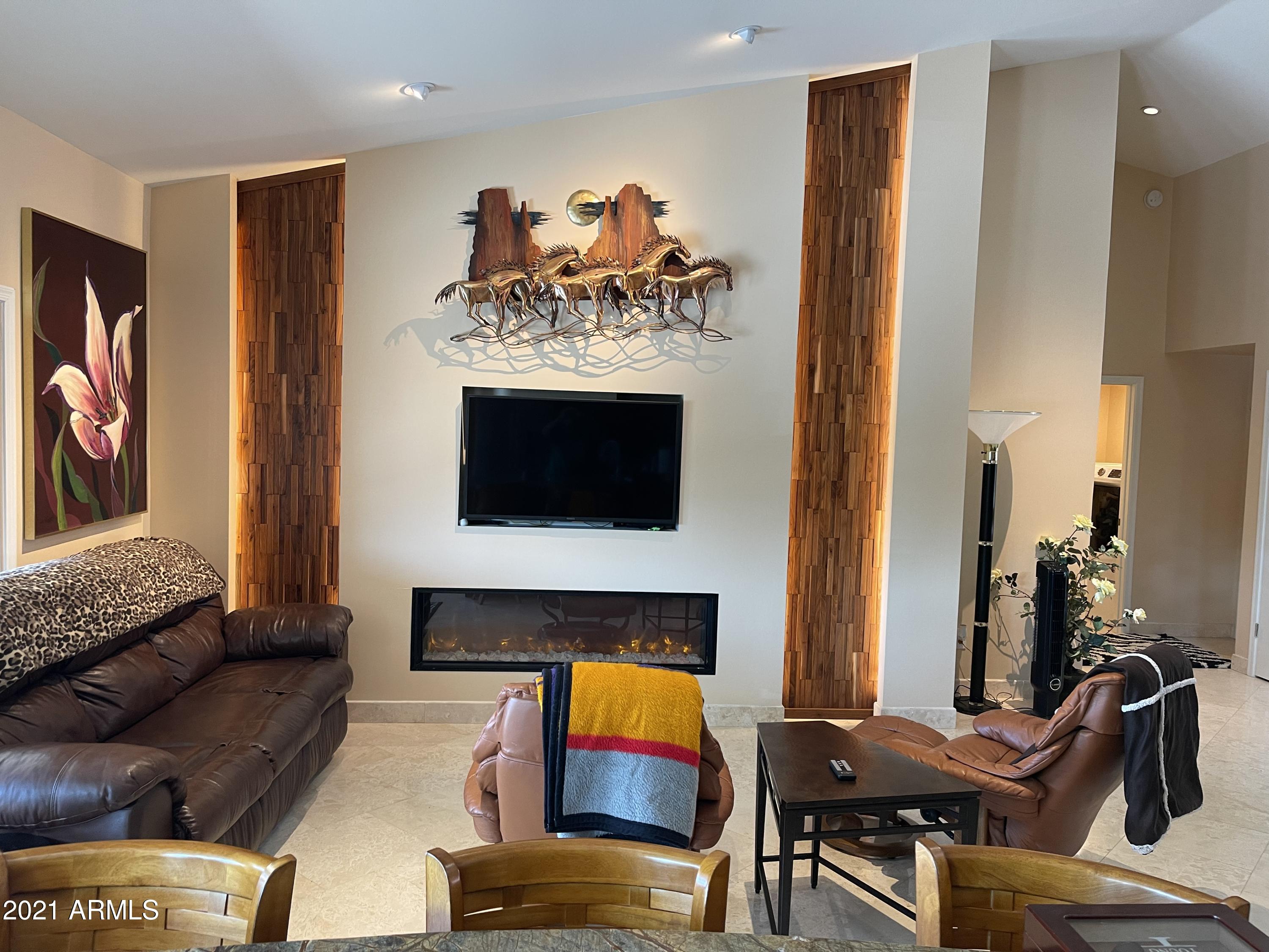 10226 E CARON Street