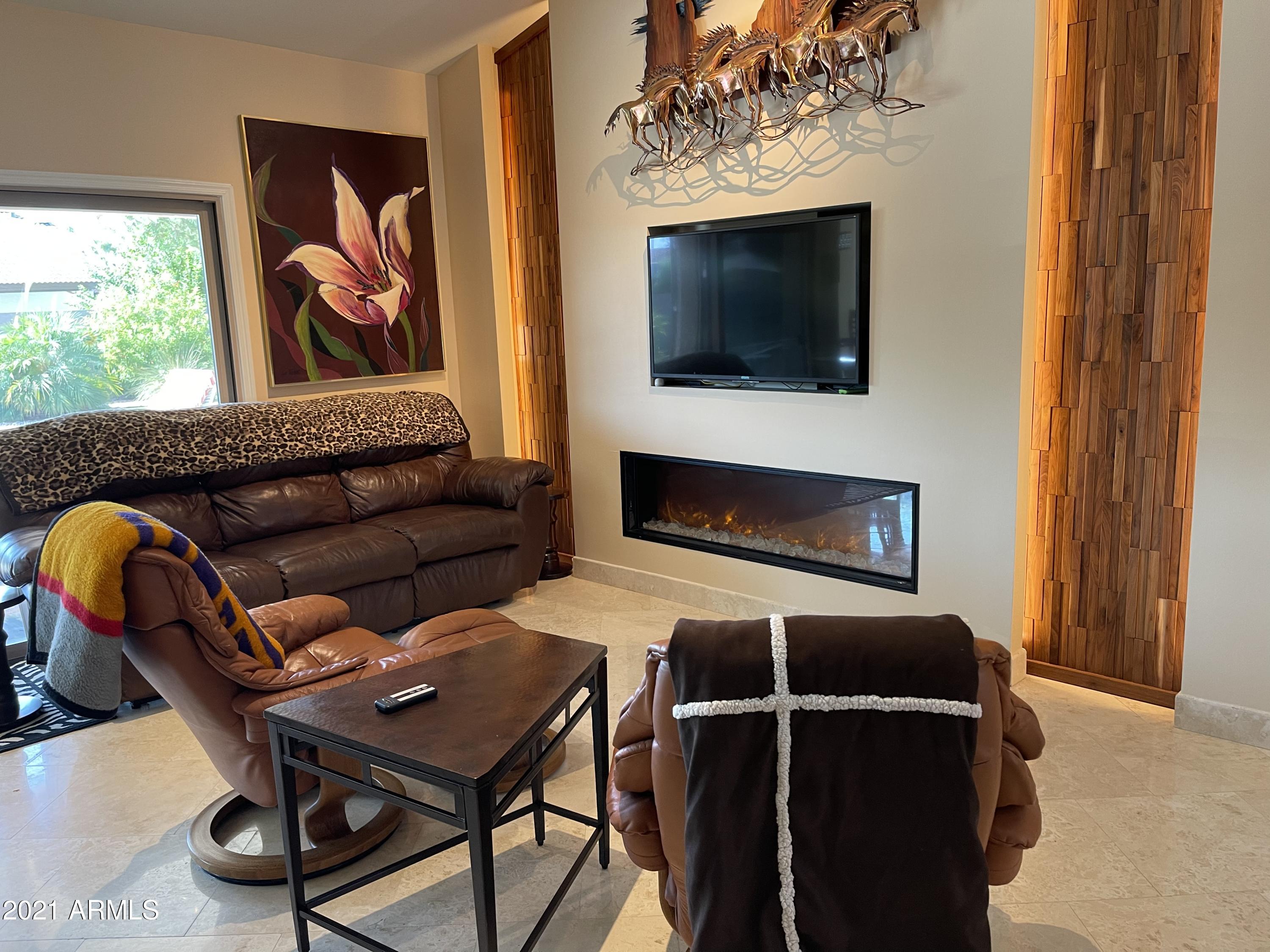 10226 E CARON Street