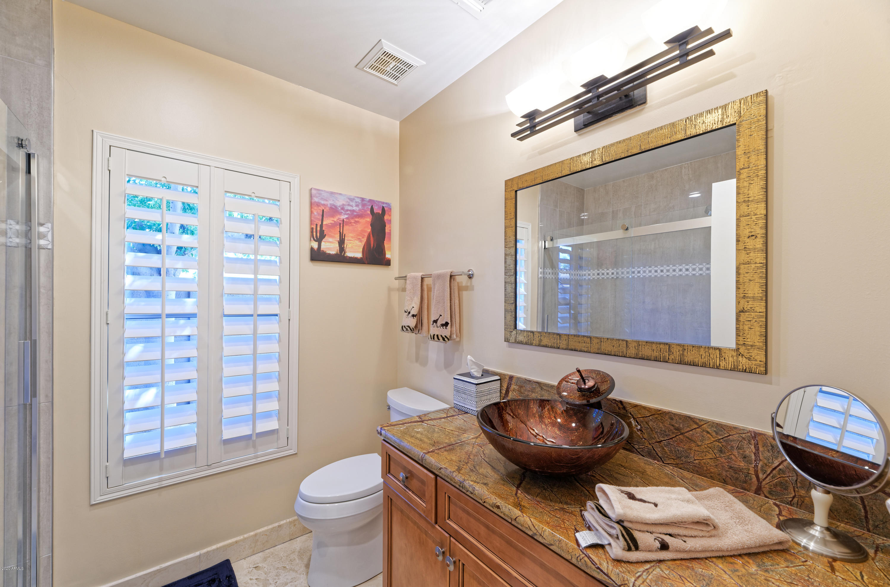 10226 E CARON Street