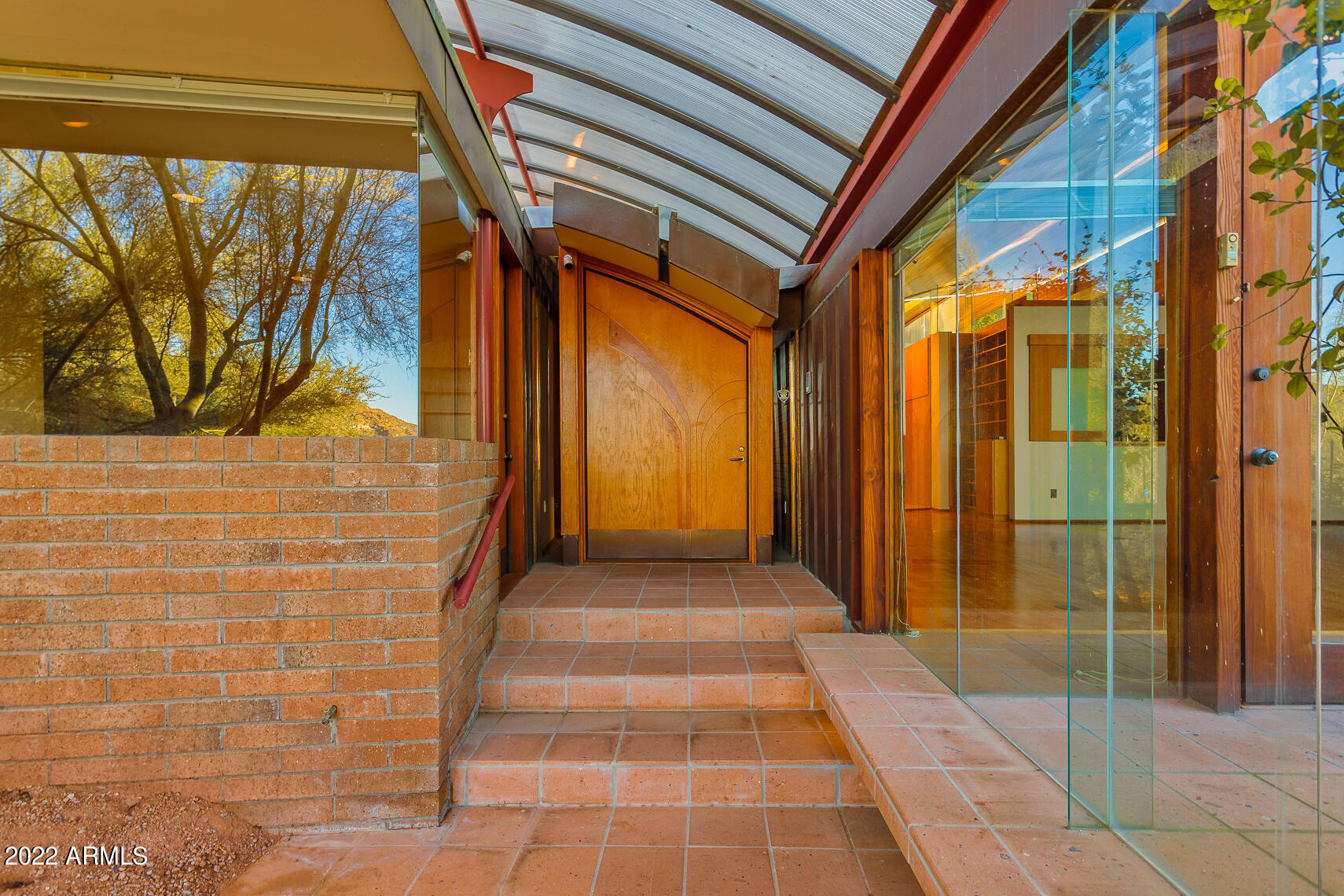 5133 E MCDONALD Drive