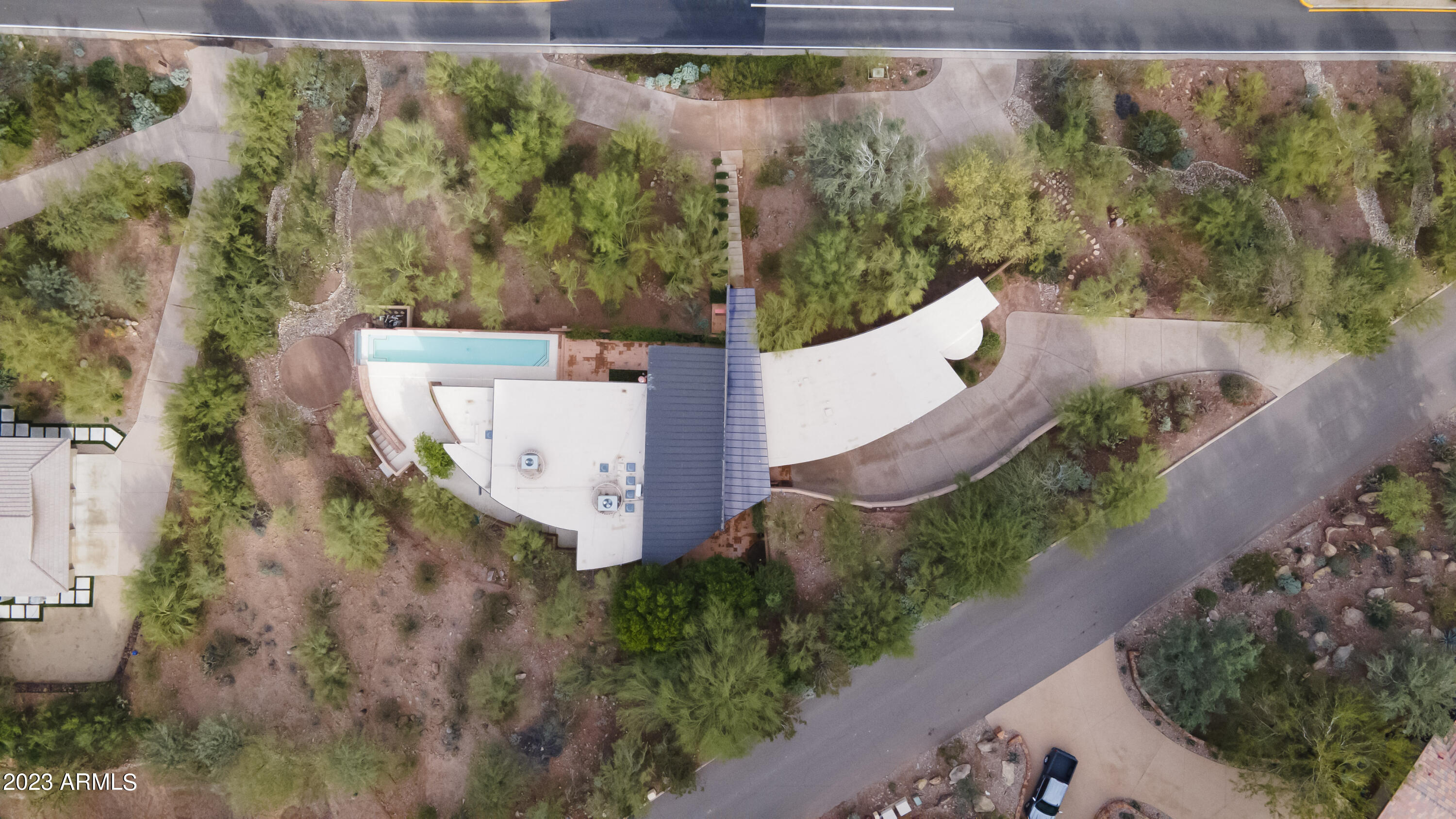 5133 E MCDONALD Drive