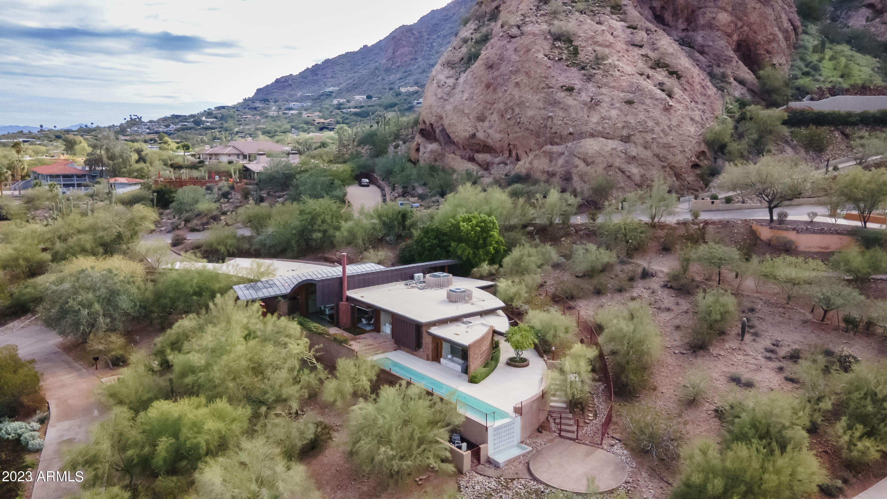 5133 E MCDONALD Drive