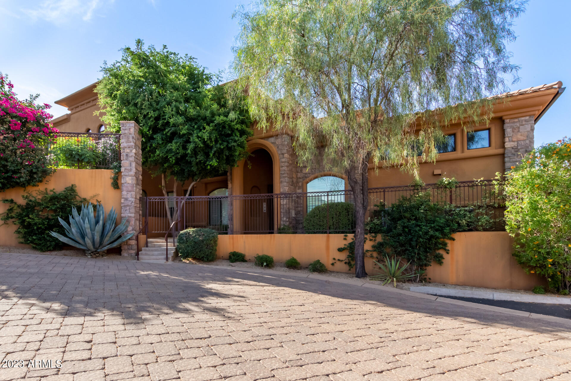 7199 E RIDGEVIEW Place, 120