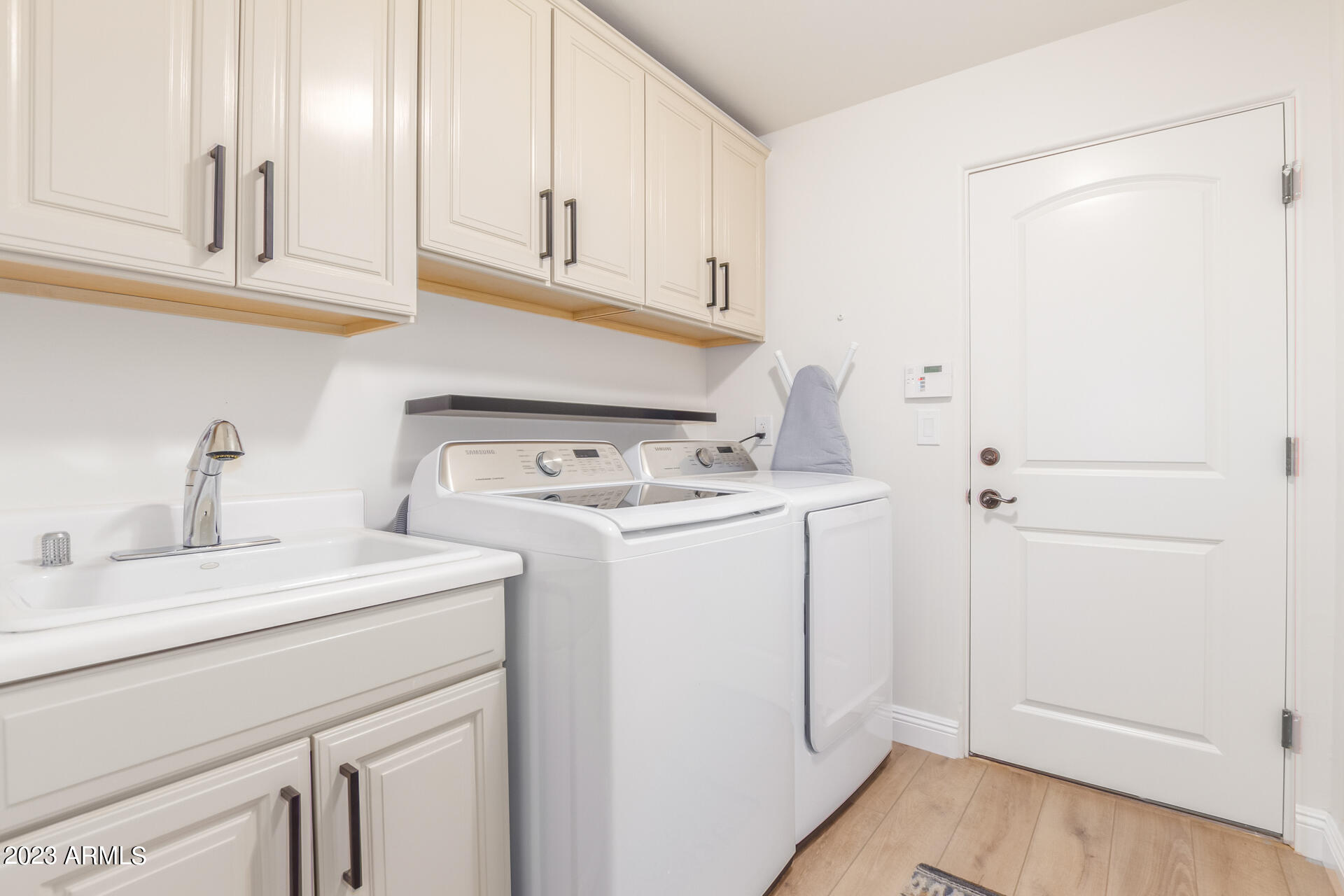 7199 E RIDGEVIEW Place, 120