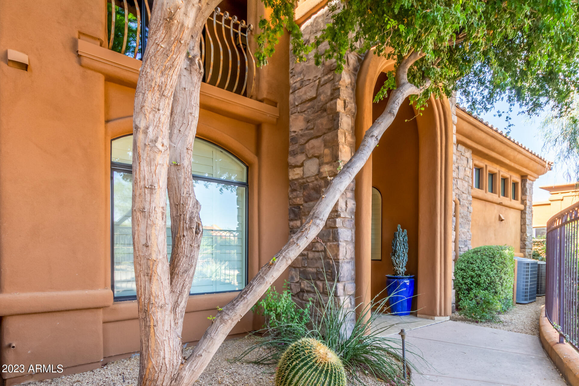 7199 E RIDGEVIEW Place, 120