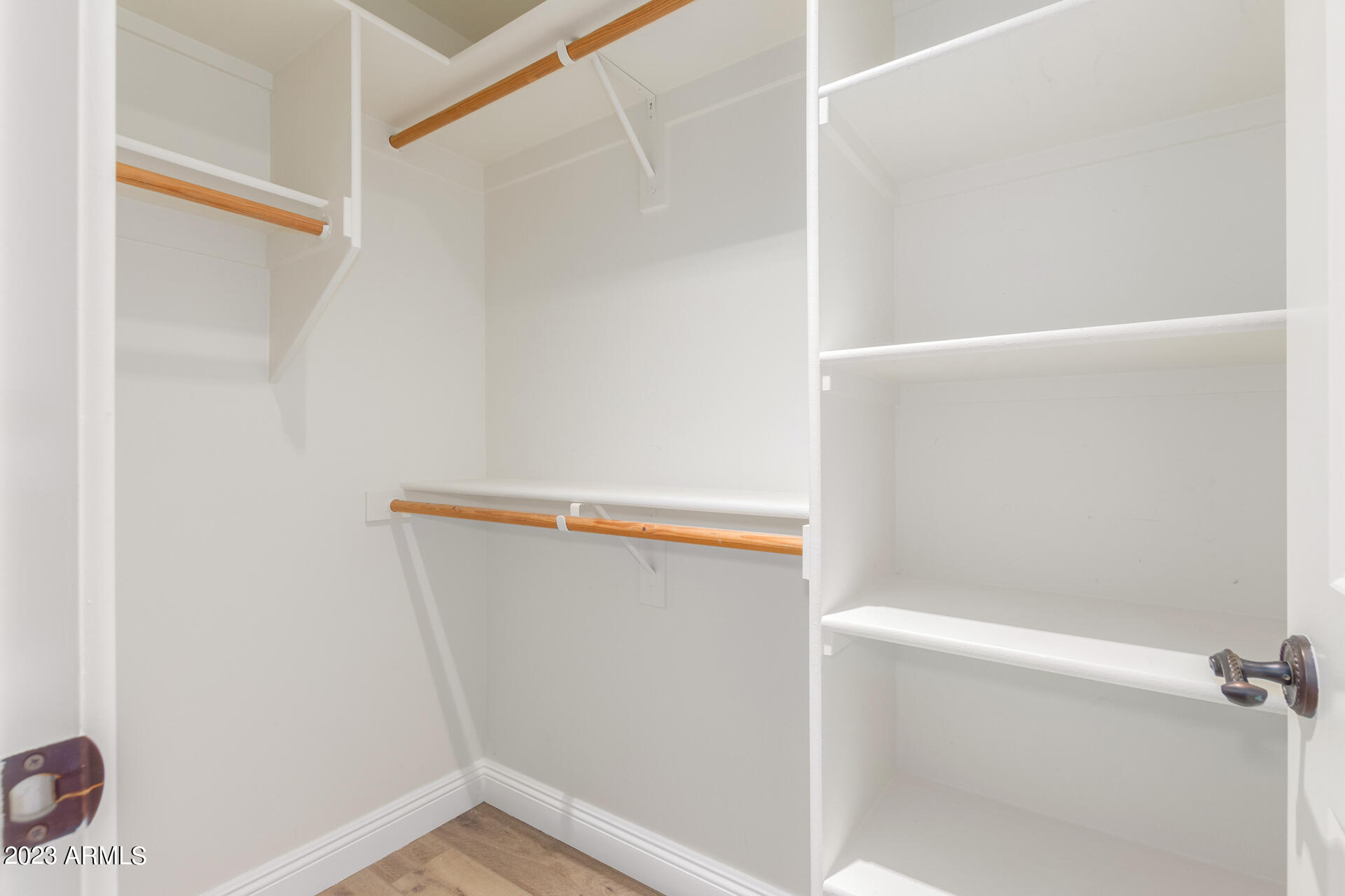 7199 E RIDGEVIEW Place, 120