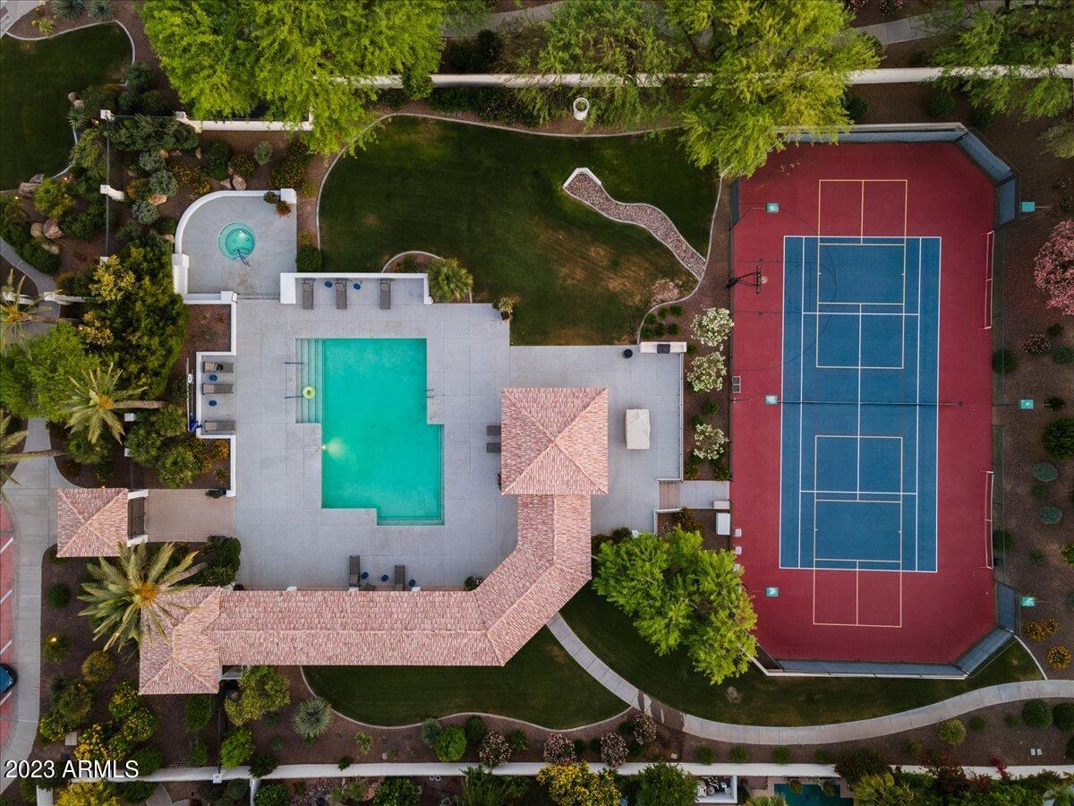 7667 E SIERRA VISTA Drive