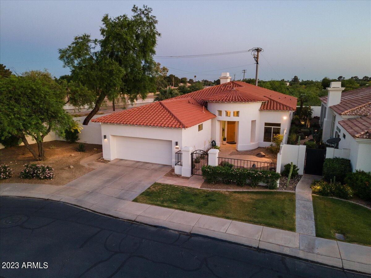 7667 E SIERRA VISTA Drive