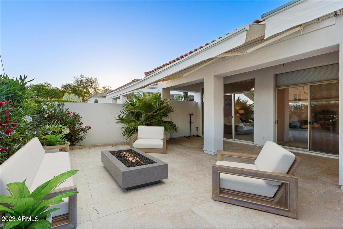 7667 E SIERRA VISTA Drive