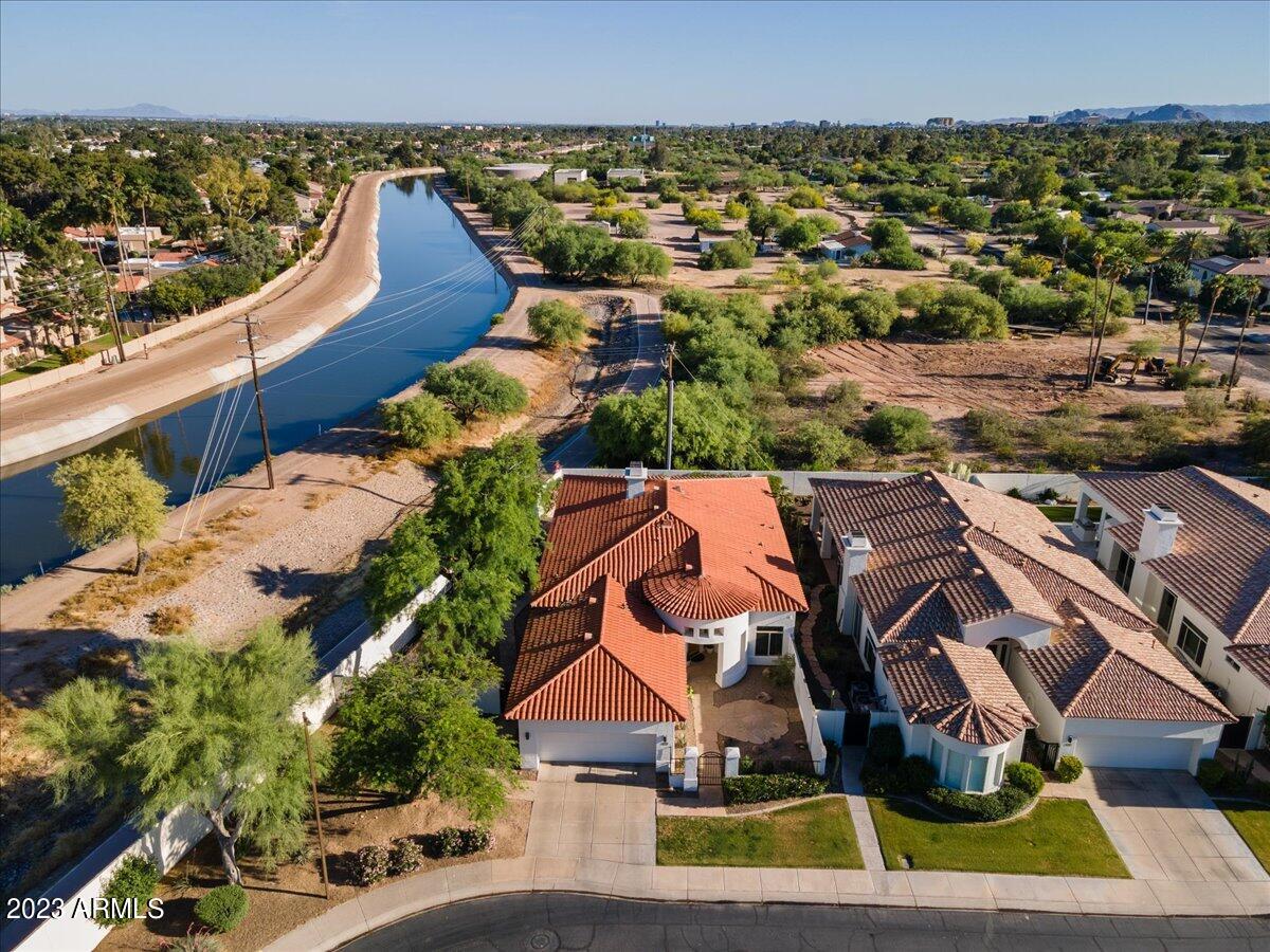 7667 E SIERRA VISTA Drive