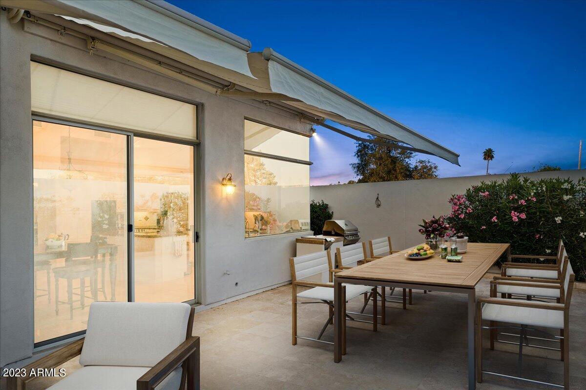 7667 E SIERRA VISTA Drive