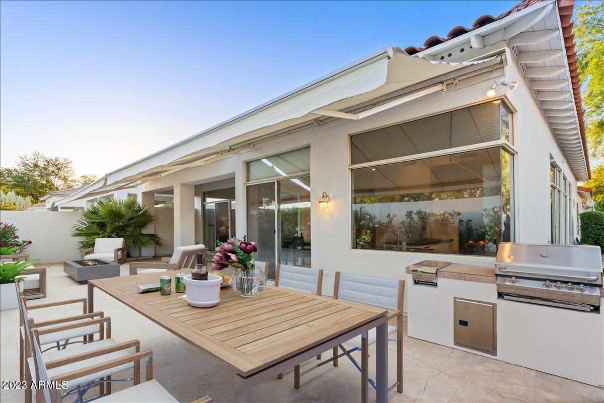 7667 E SIERRA VISTA Drive