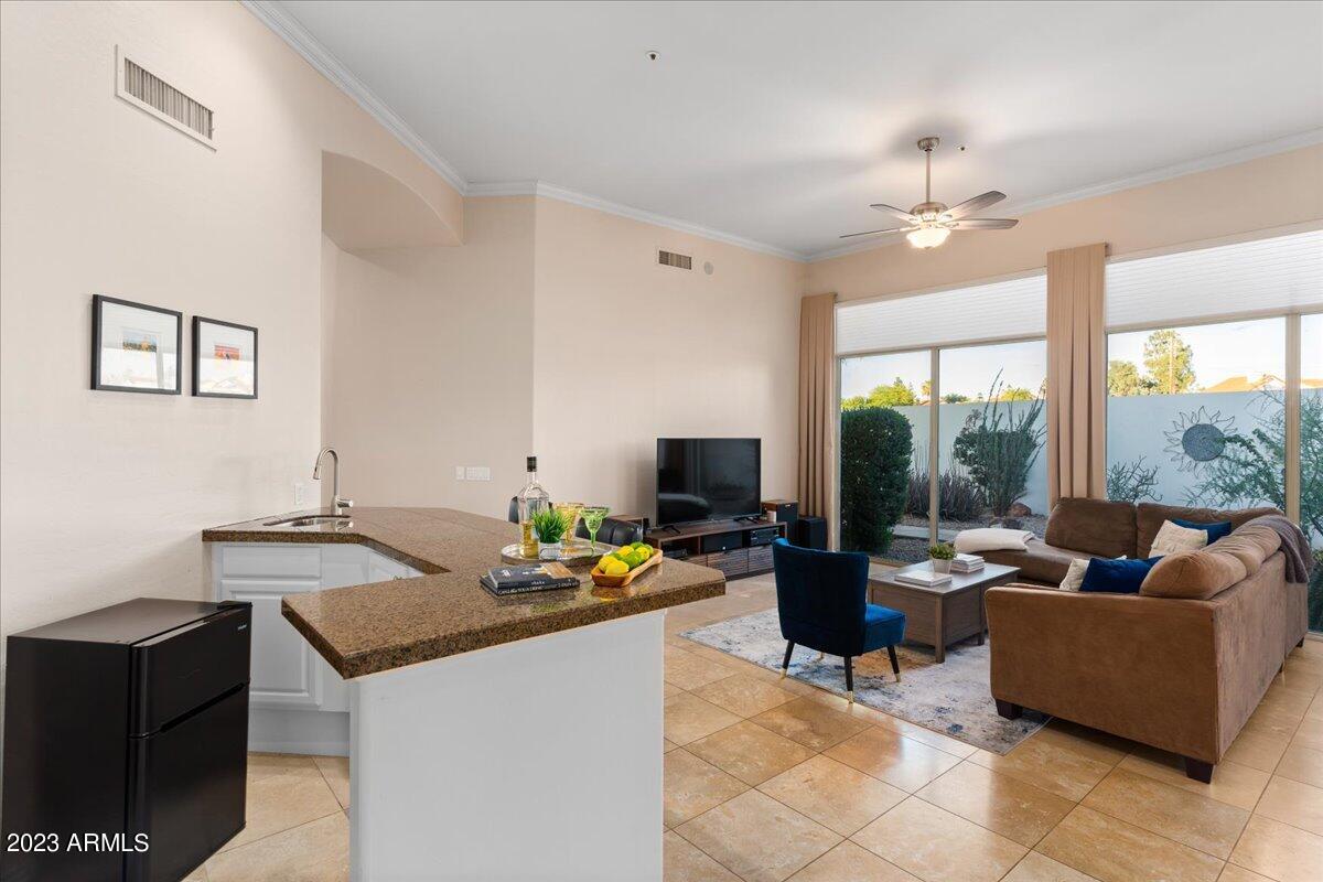 7667 E SIERRA VISTA Drive