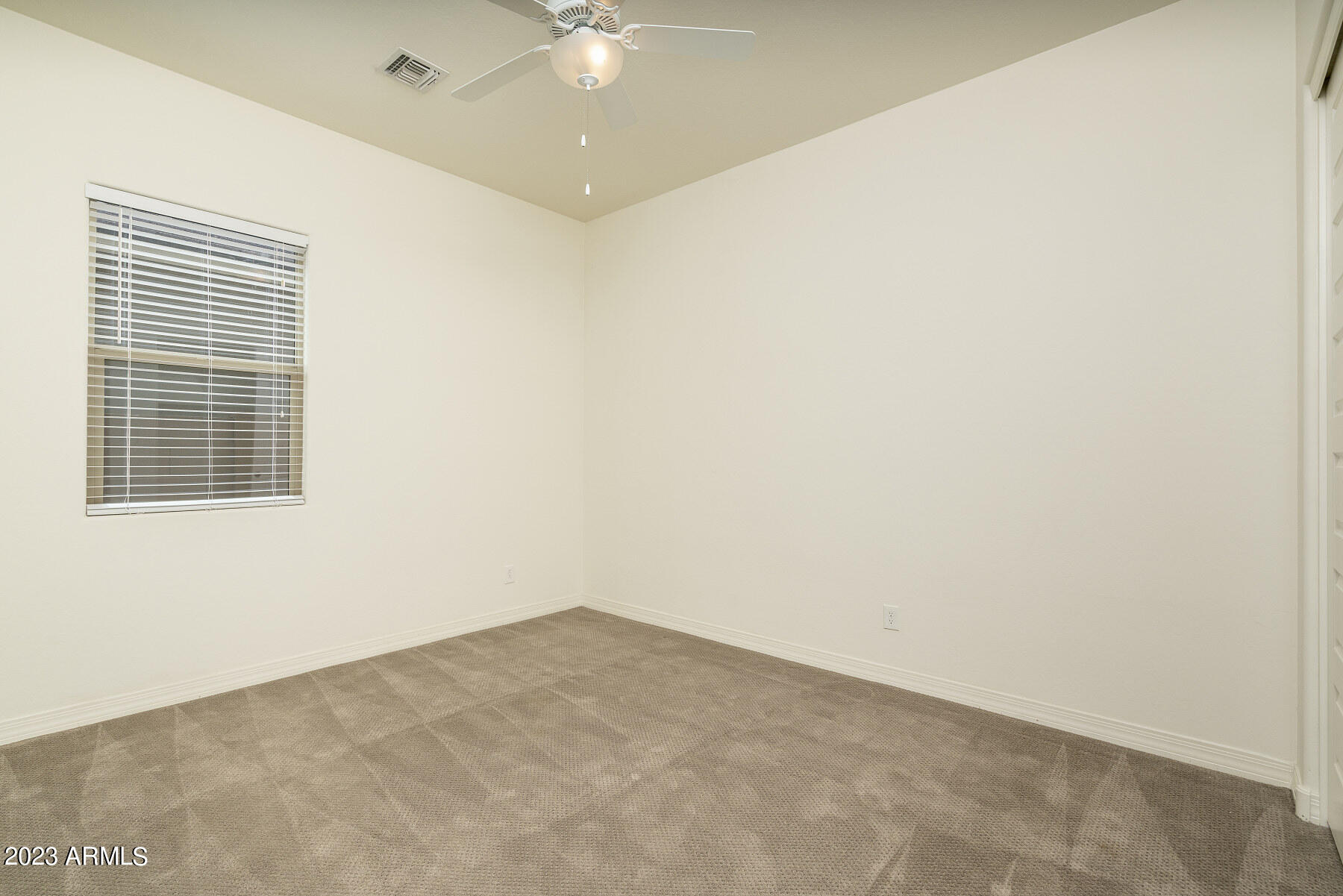 9254 W RUNNING DEER Trail