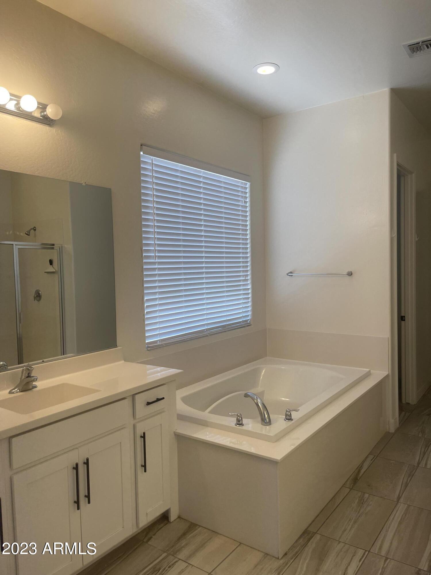 9254 W RUNNING DEER Trail