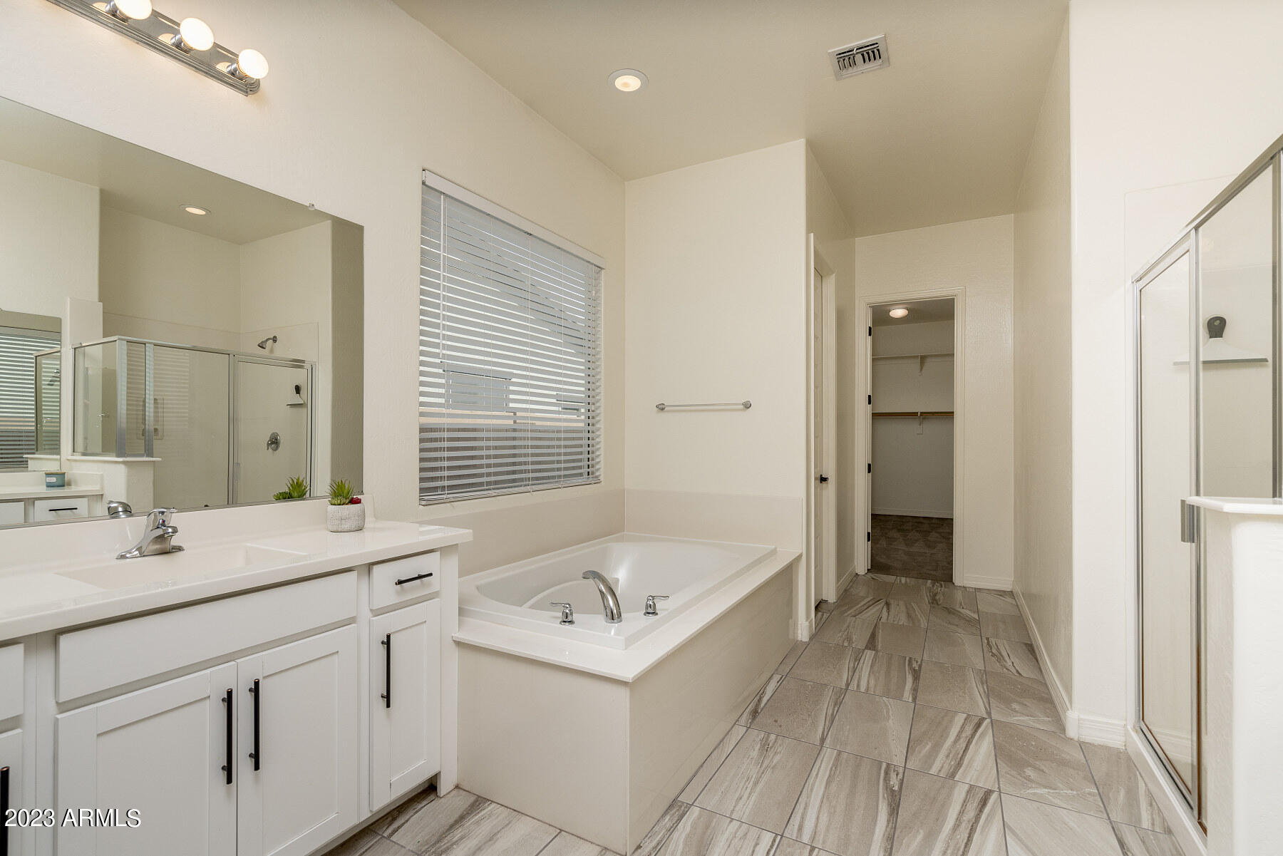 9254 W RUNNING DEER Trail