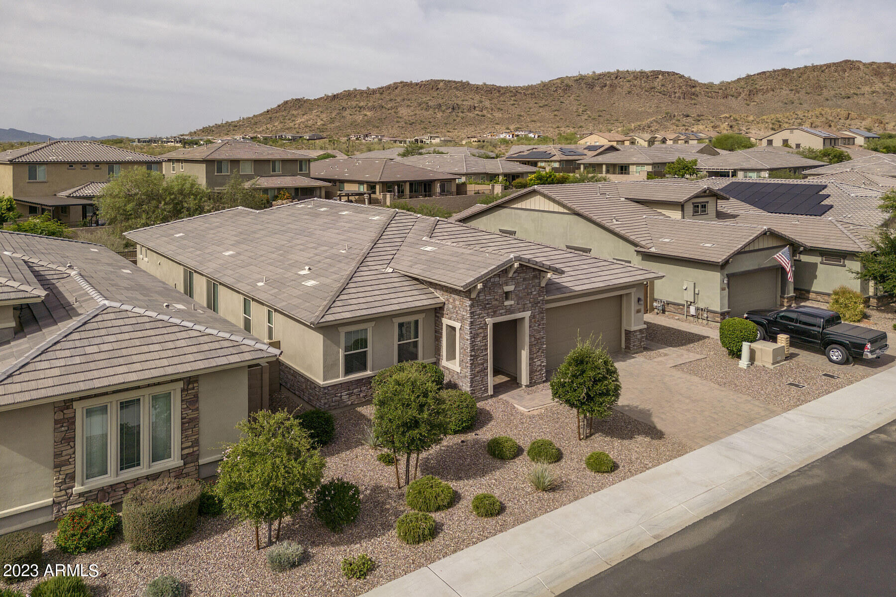 9254 W RUNNING DEER Trail