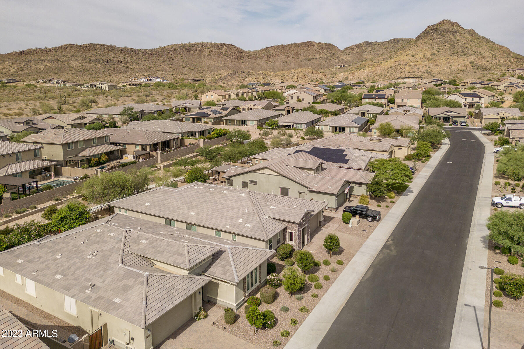 9254 W RUNNING DEER Trail