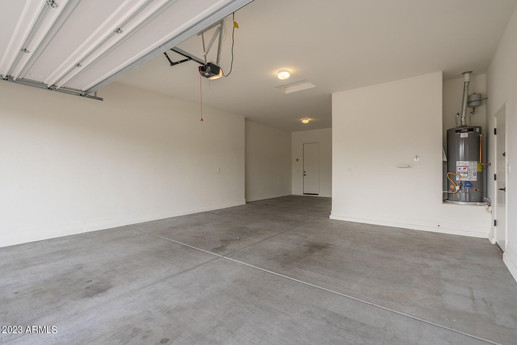 9254 W RUNNING DEER Trail