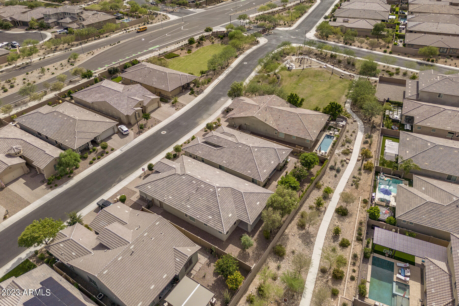 9254 W RUNNING DEER Trail