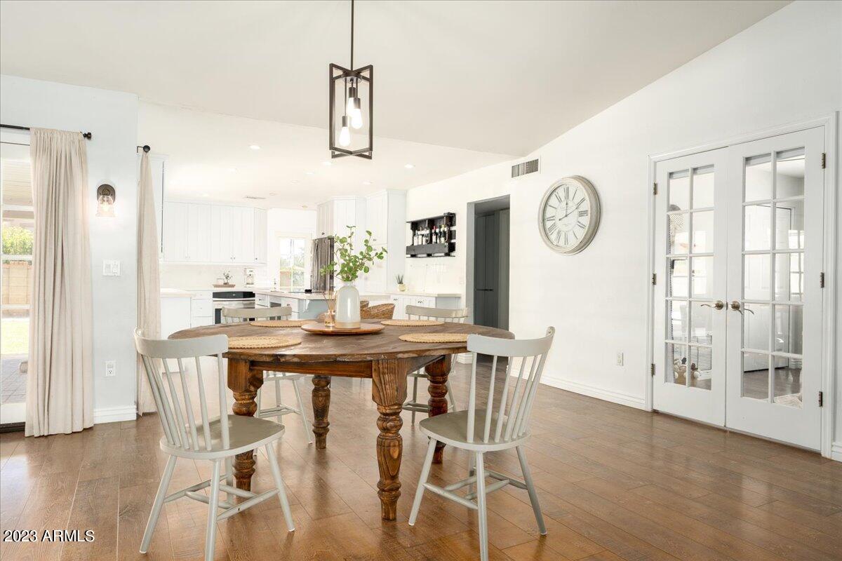 8607 E SAN ALFREDO Drive