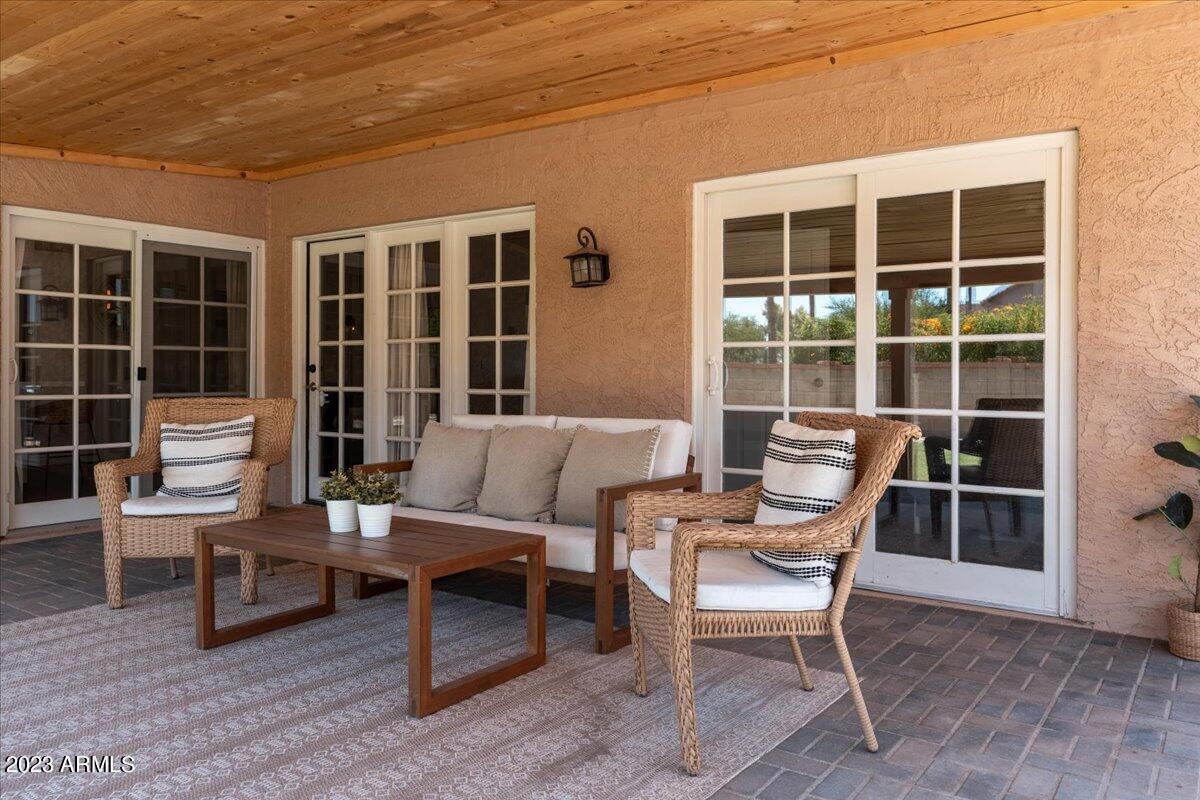 8607 E SAN ALFREDO Drive