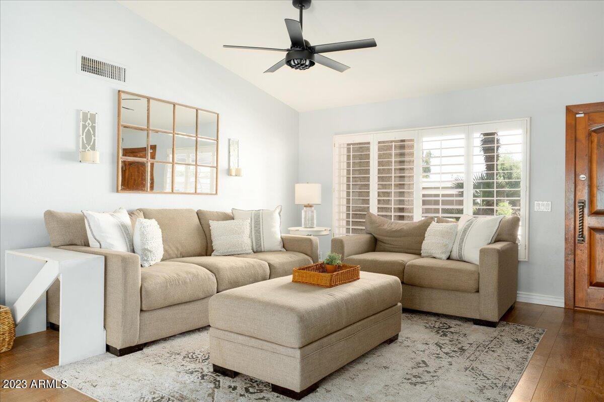 8607 E SAN ALFREDO Drive