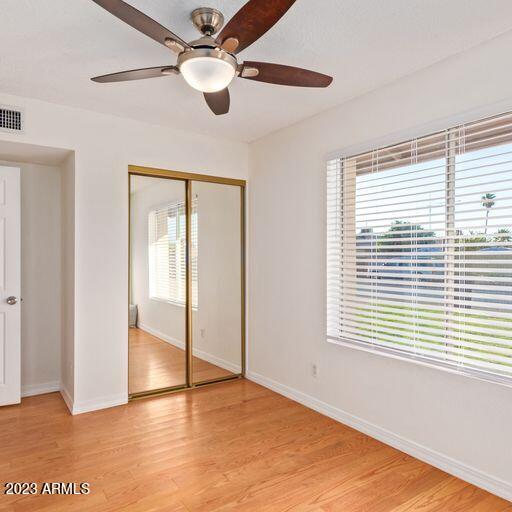 2317 E HAMPTON Avenue