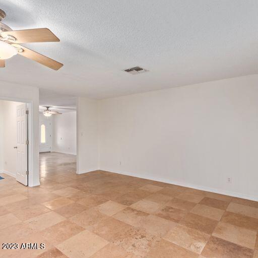 2317 E HAMPTON Avenue