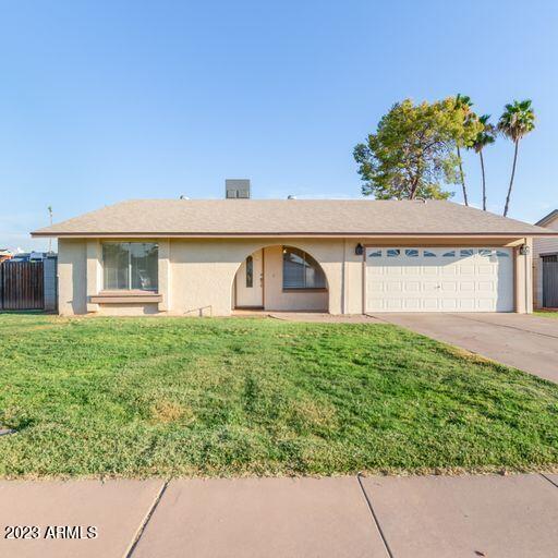 2317 E HAMPTON Avenue