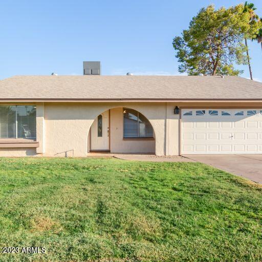 2317 E HAMPTON Avenue