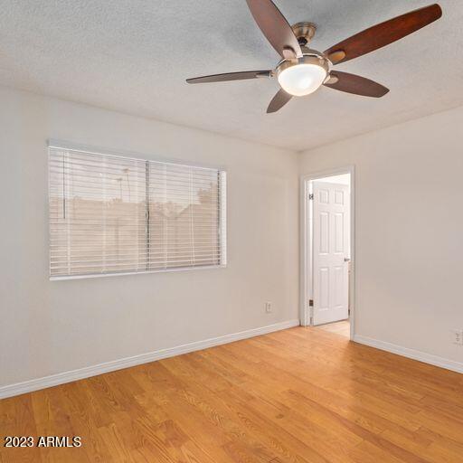 2317 E HAMPTON Avenue