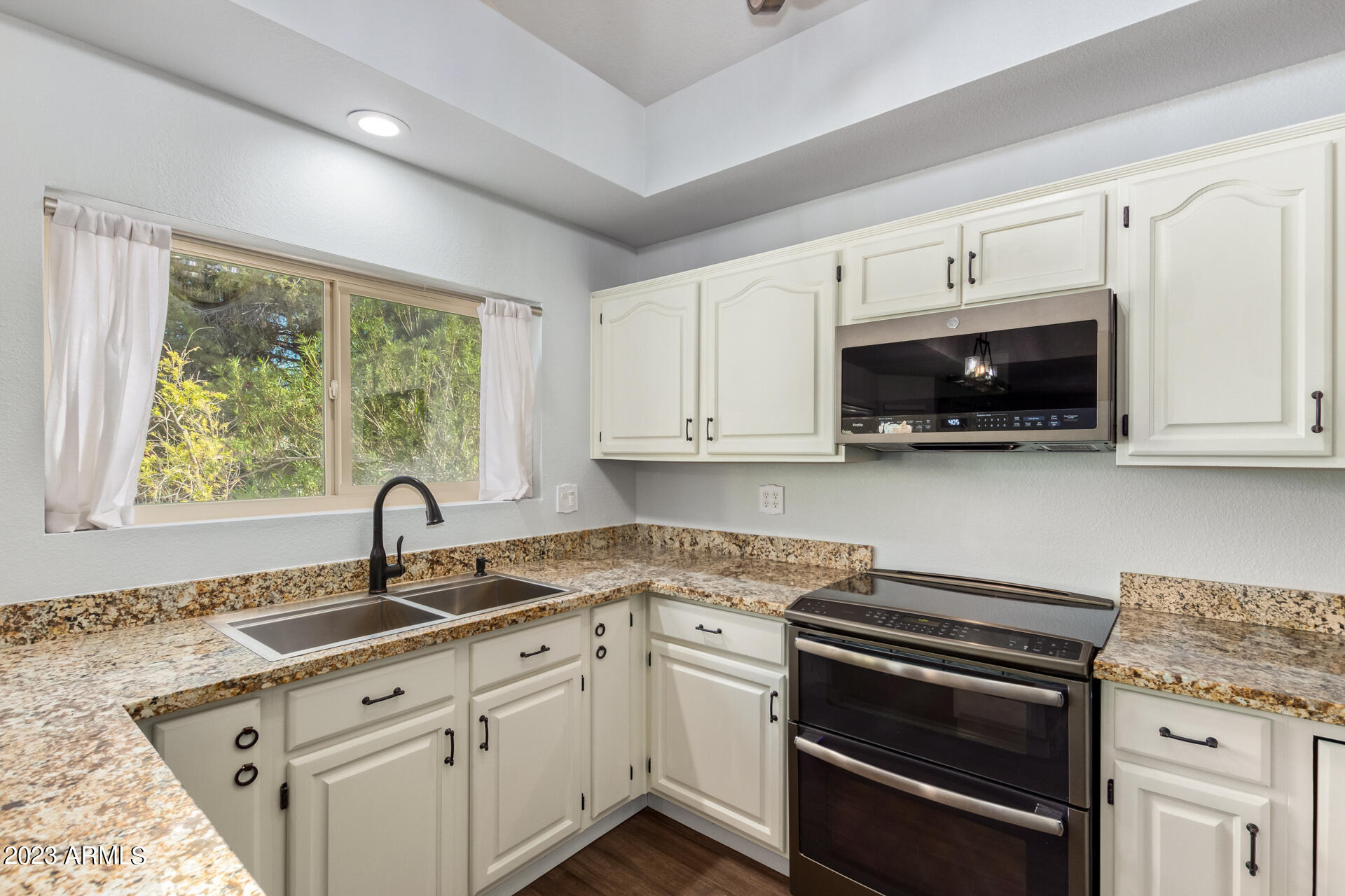 15525 E CHICORY Drive