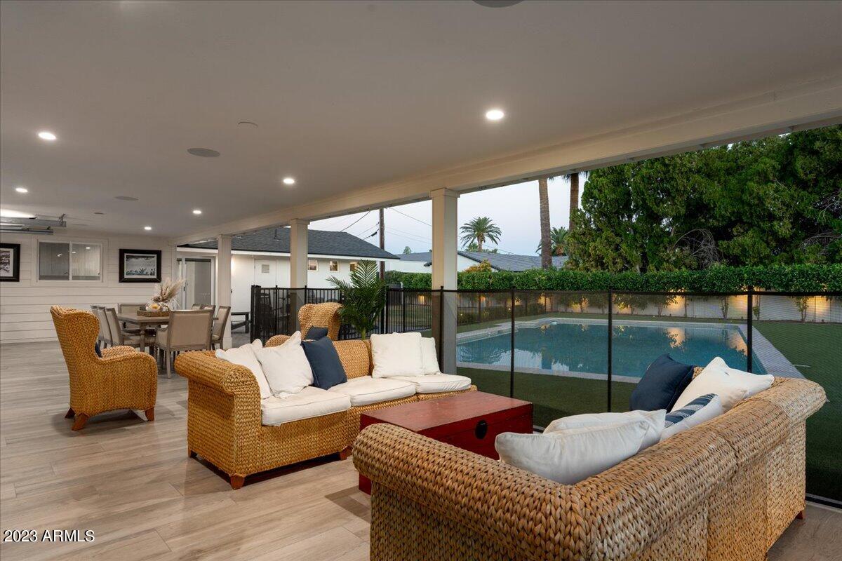 7301 E Vista Drive