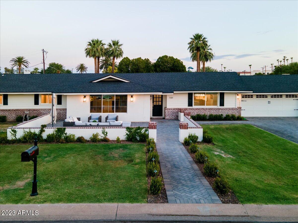 7301 E Vista Drive