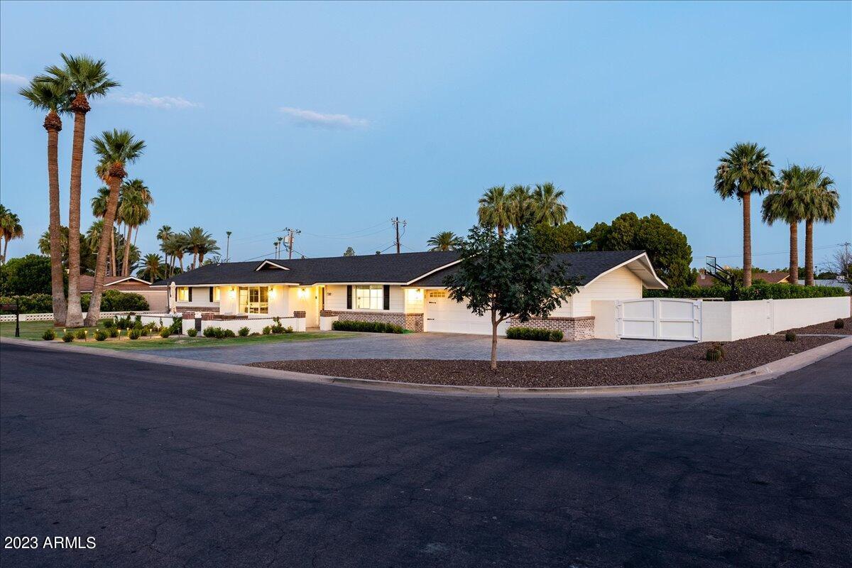 7301 E Vista Drive