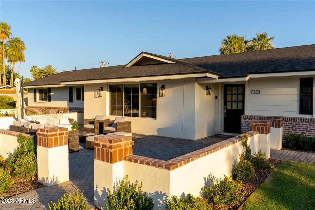 7301 E Vista Drive