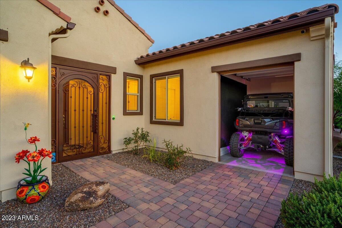 20519 W ROSEWOOD Lane