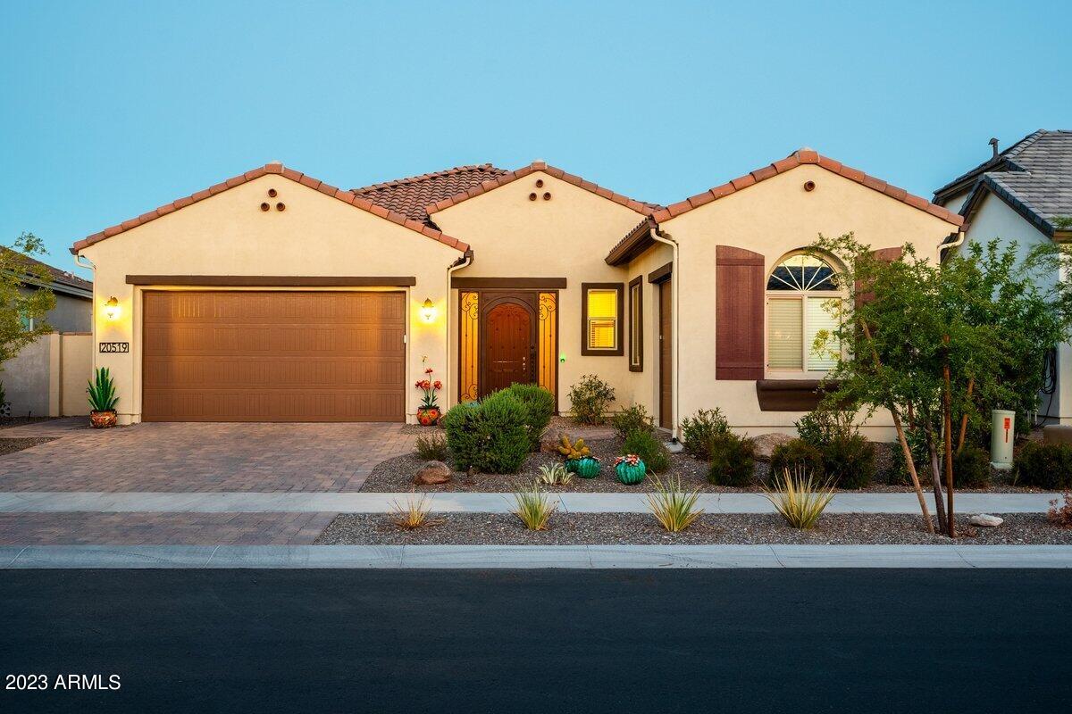 20519 W ROSEWOOD Lane