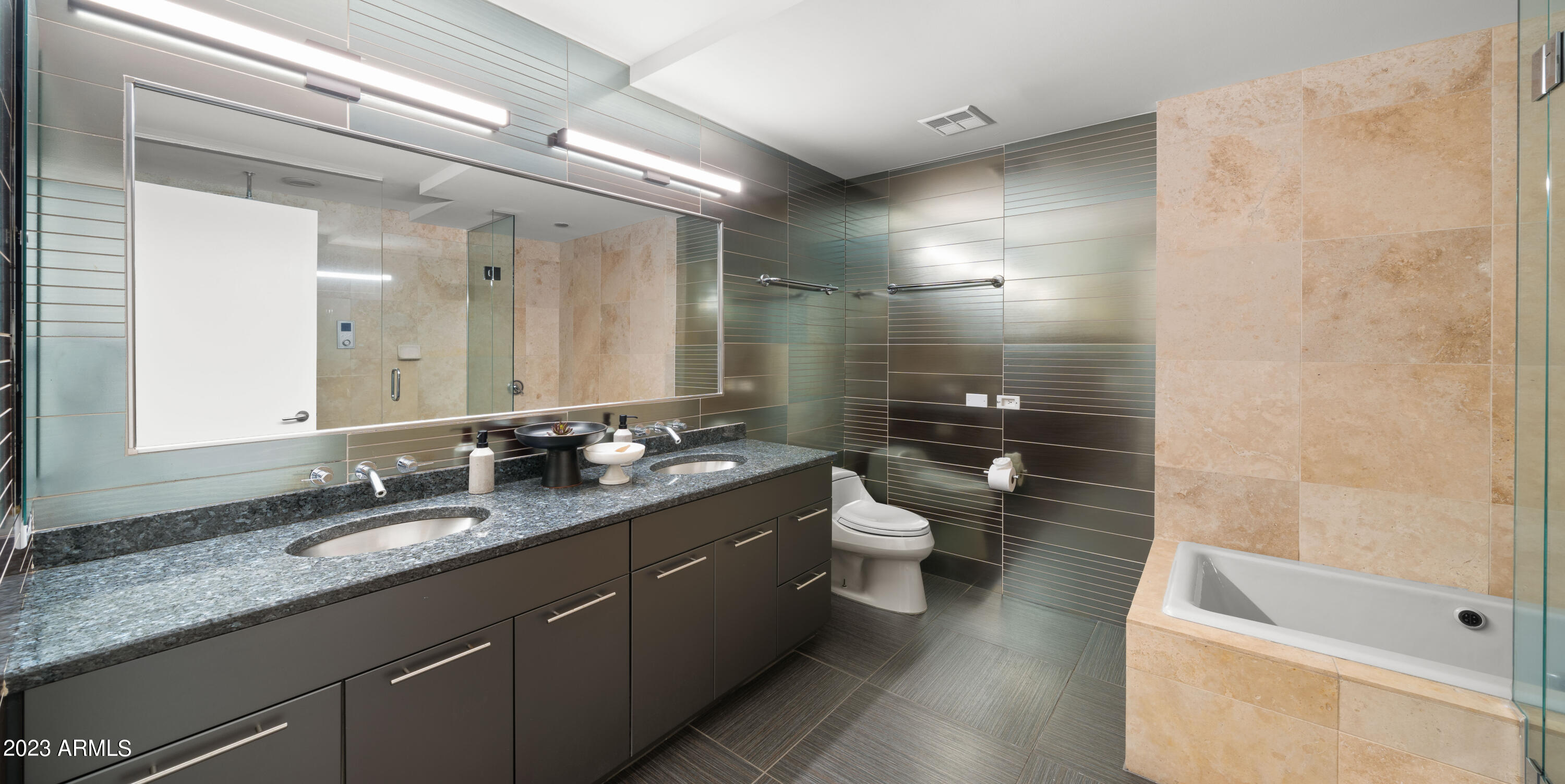7137 E RANCHO VISTA Drive, 4006