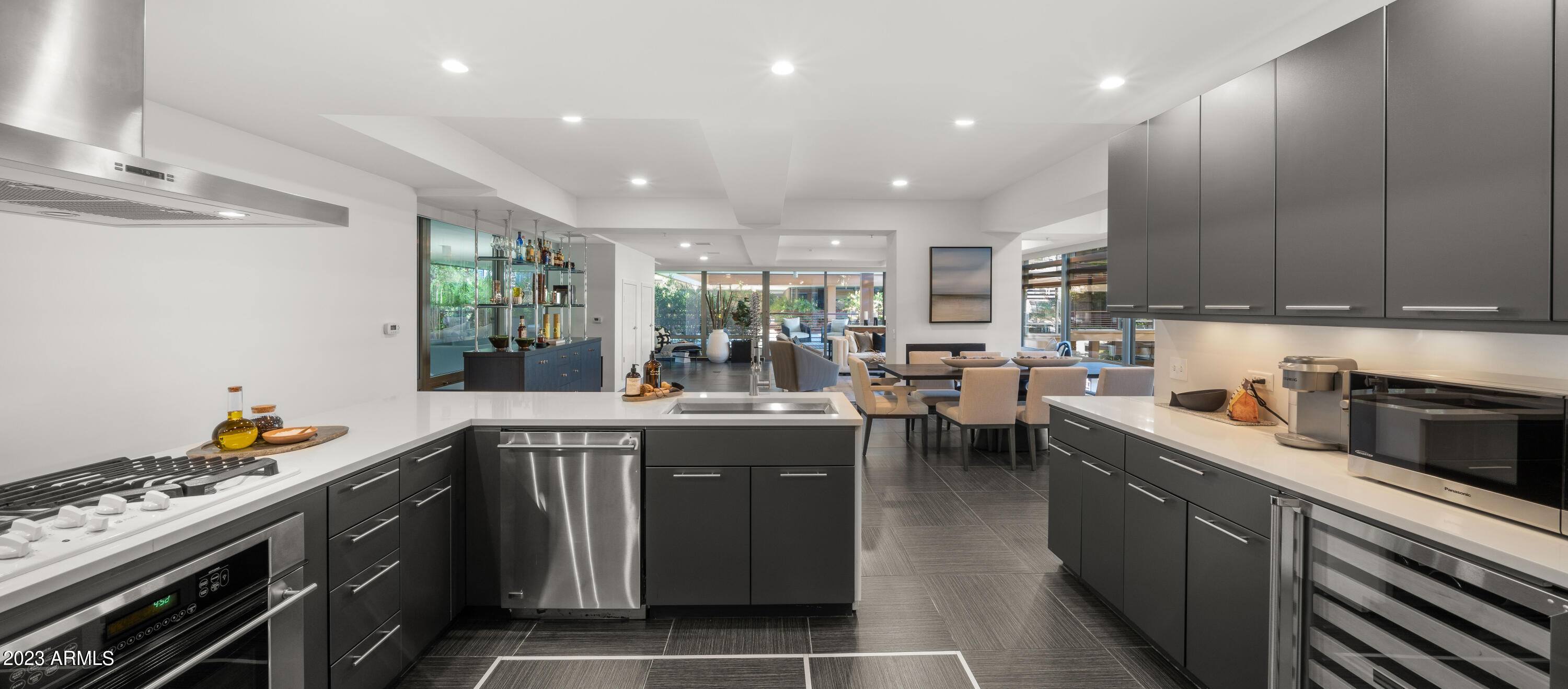 7137 E RANCHO VISTA Drive, 4006