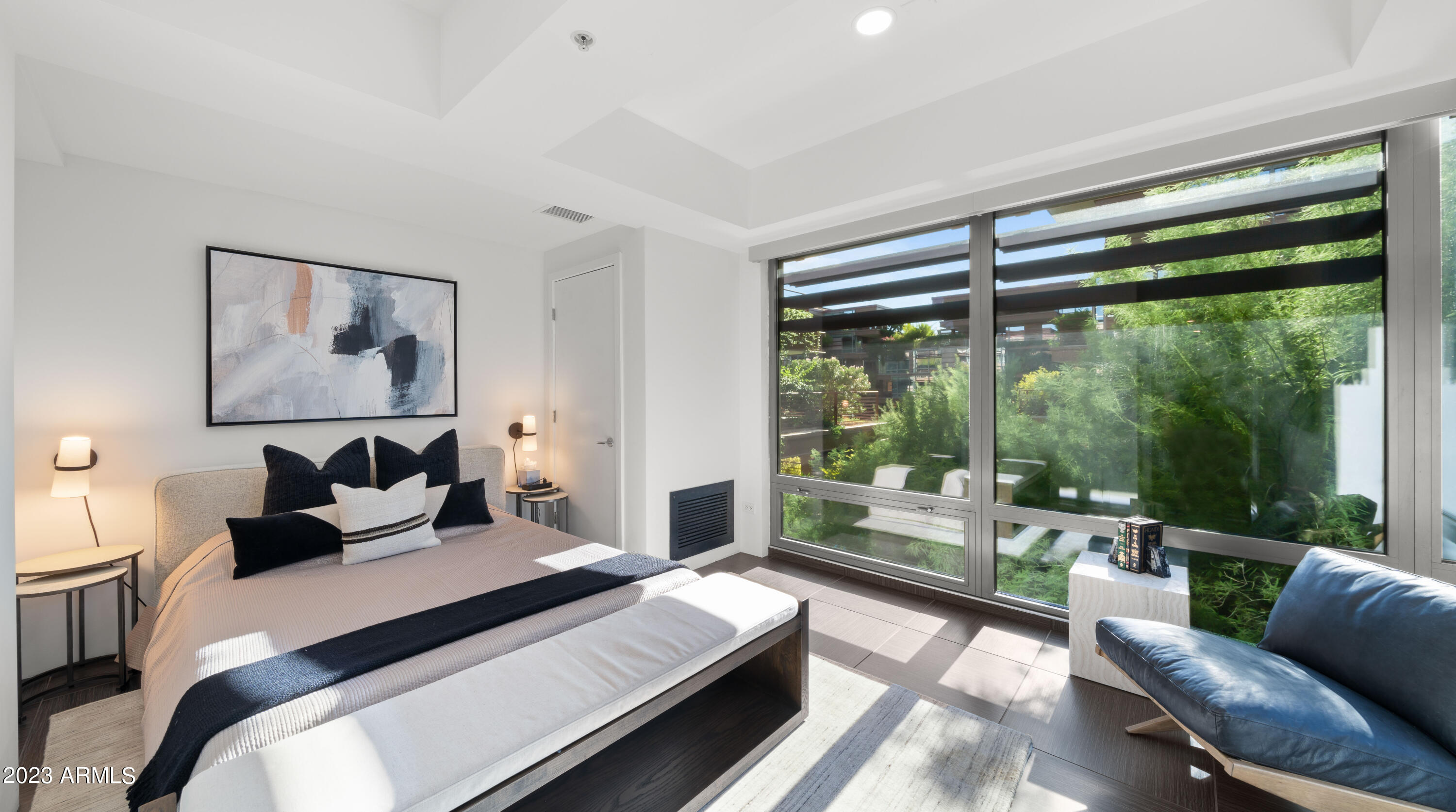 7137 E RANCHO VISTA Drive, 4006