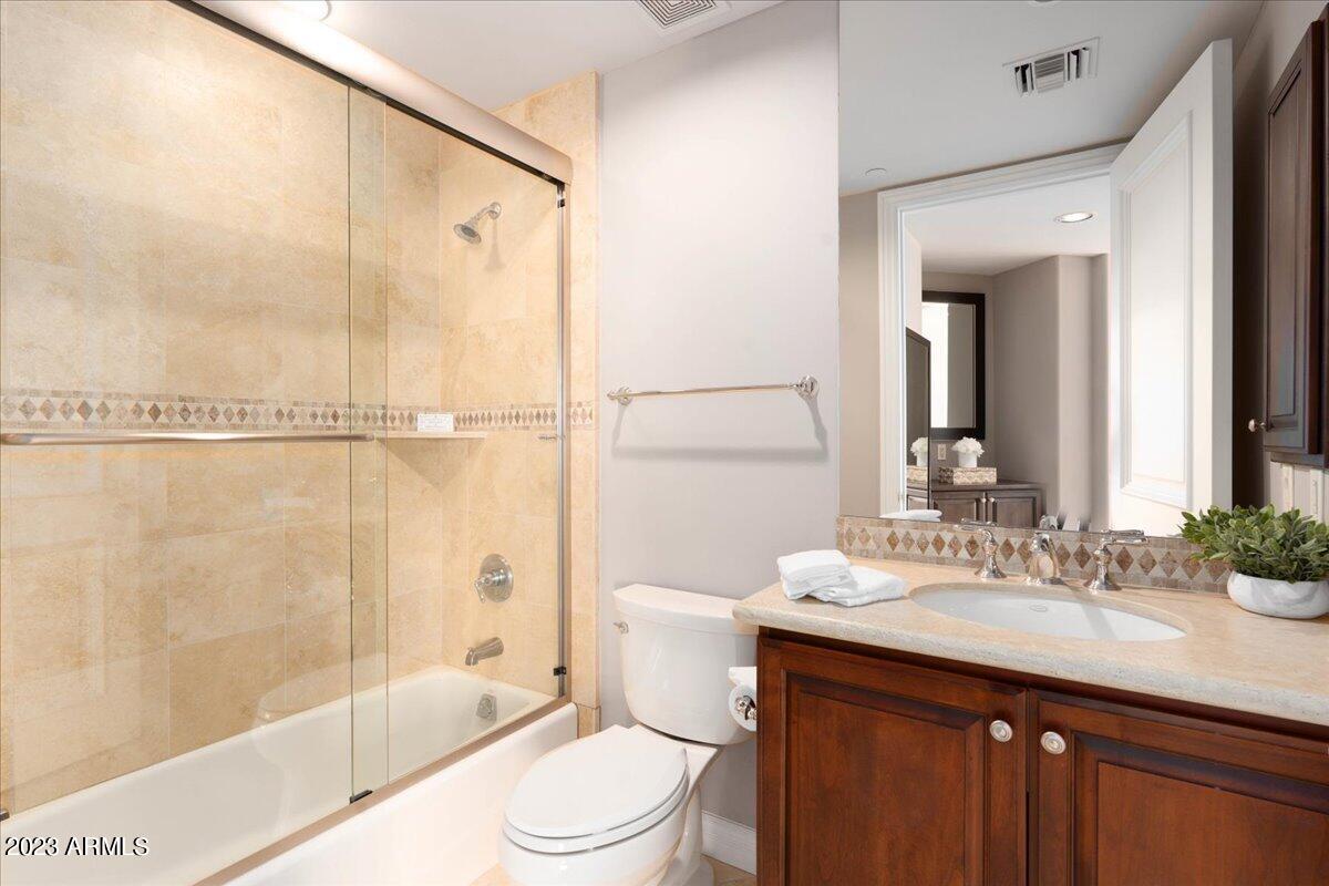 7175 E CAMELBACK Road, 601