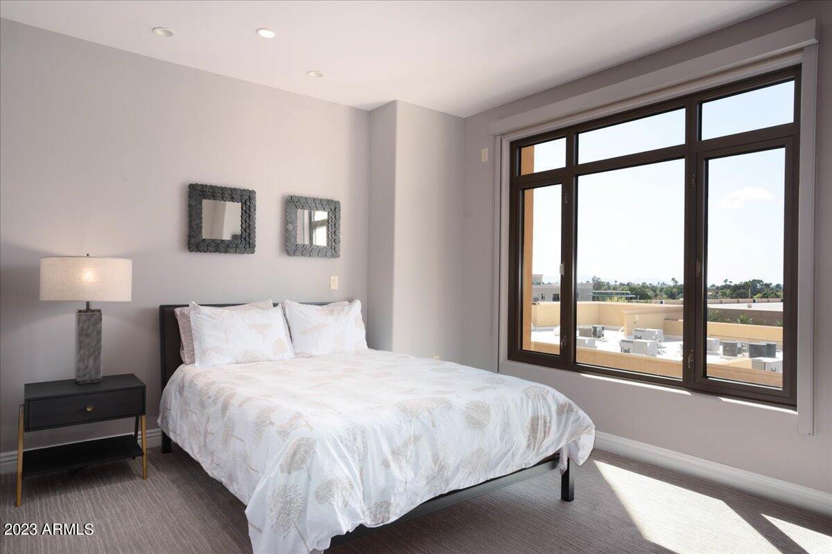 7175 E CAMELBACK Road, 601