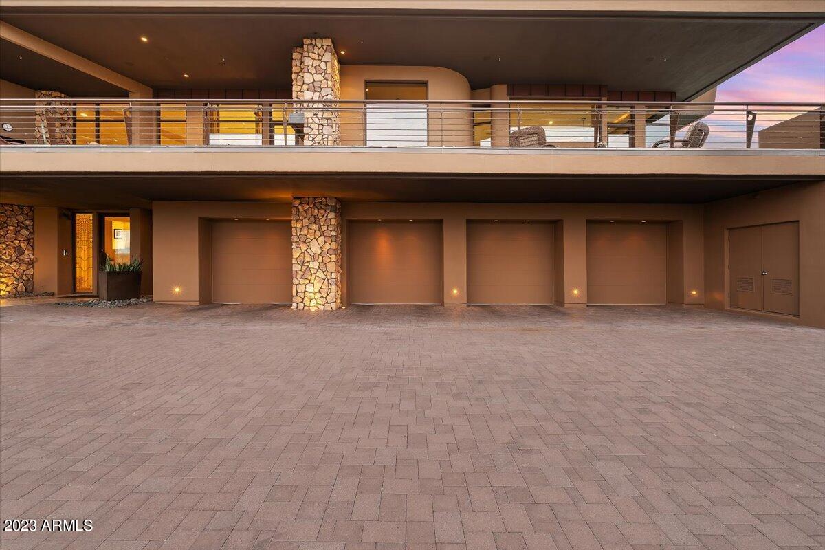 9844 N RED BLUFF Drive