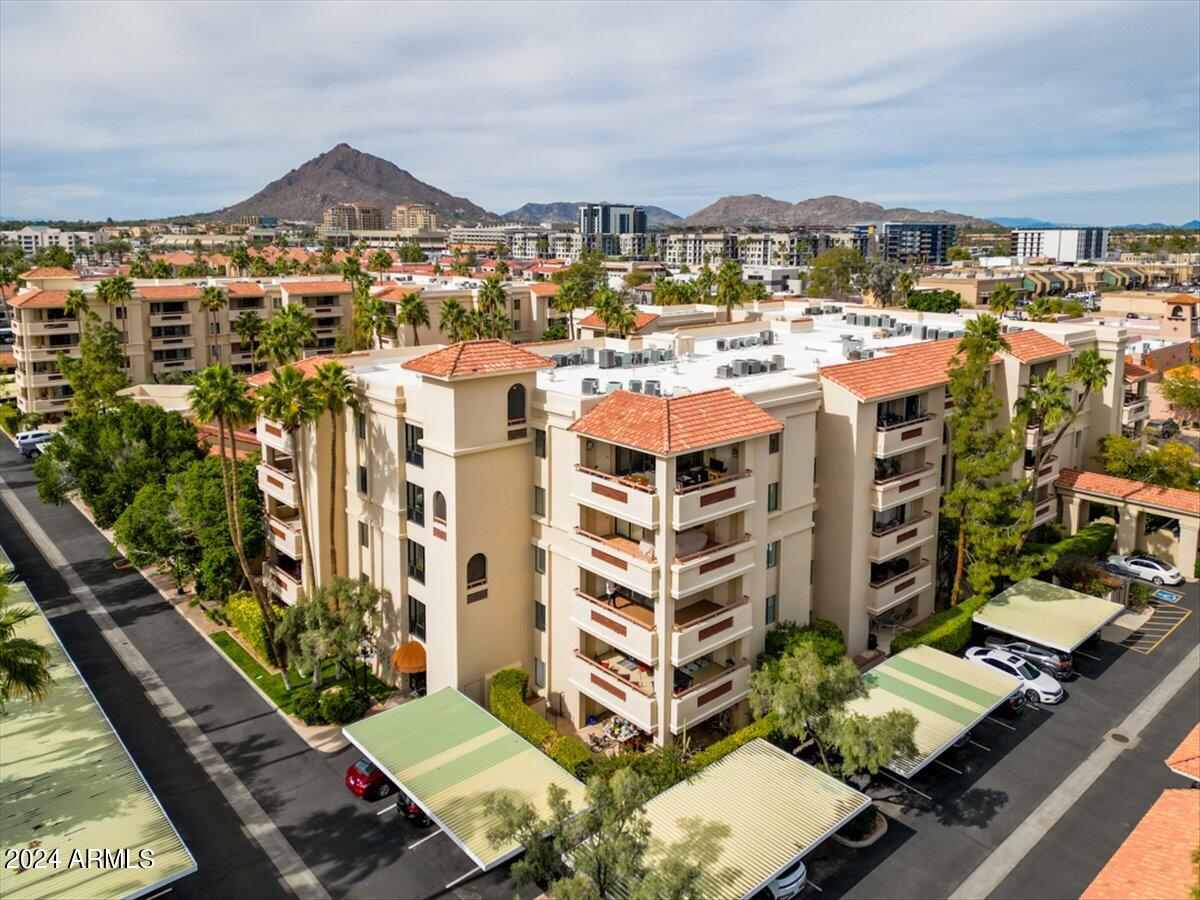 4200 N MILLER Road, 320