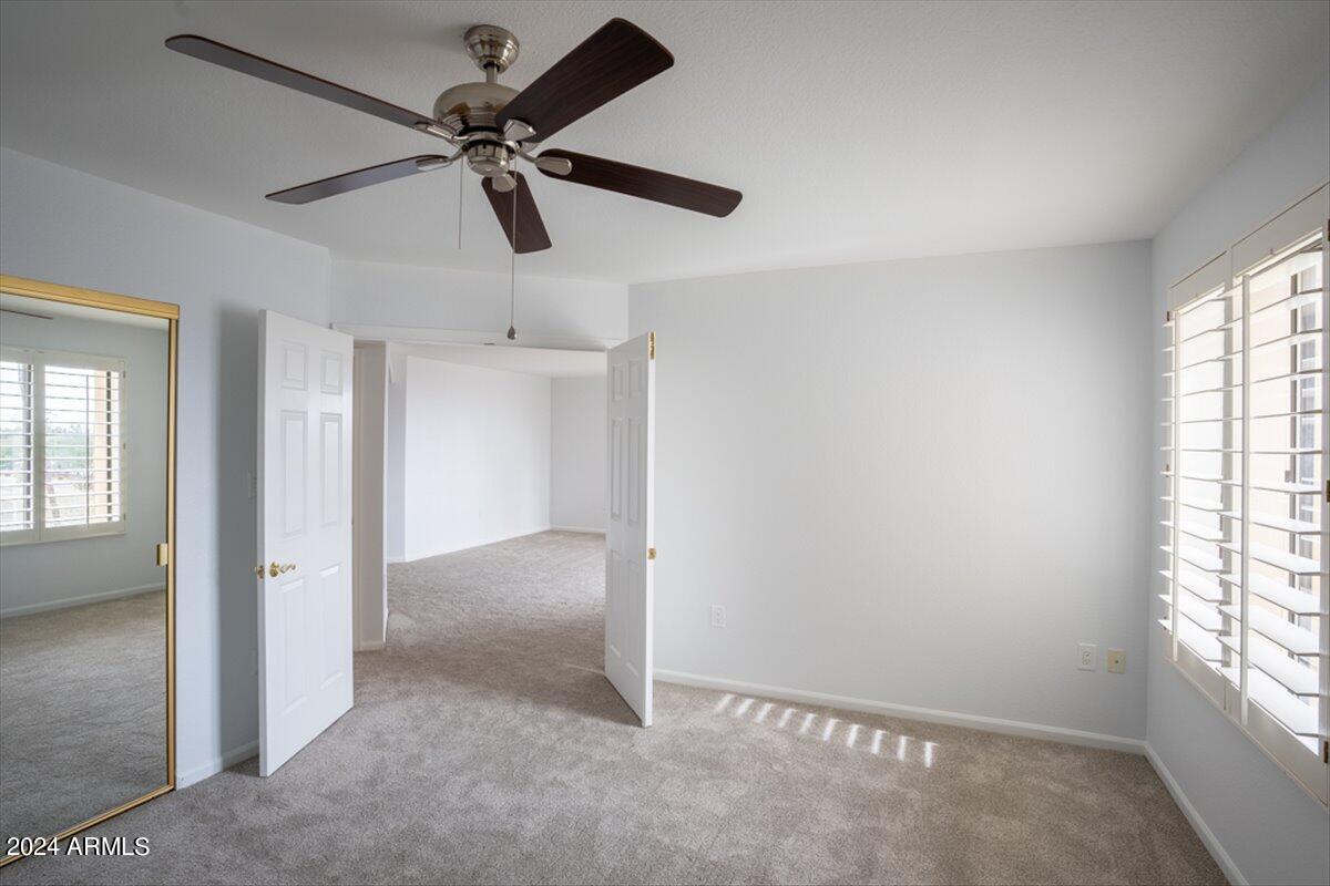 4200 N MILLER Road, 320