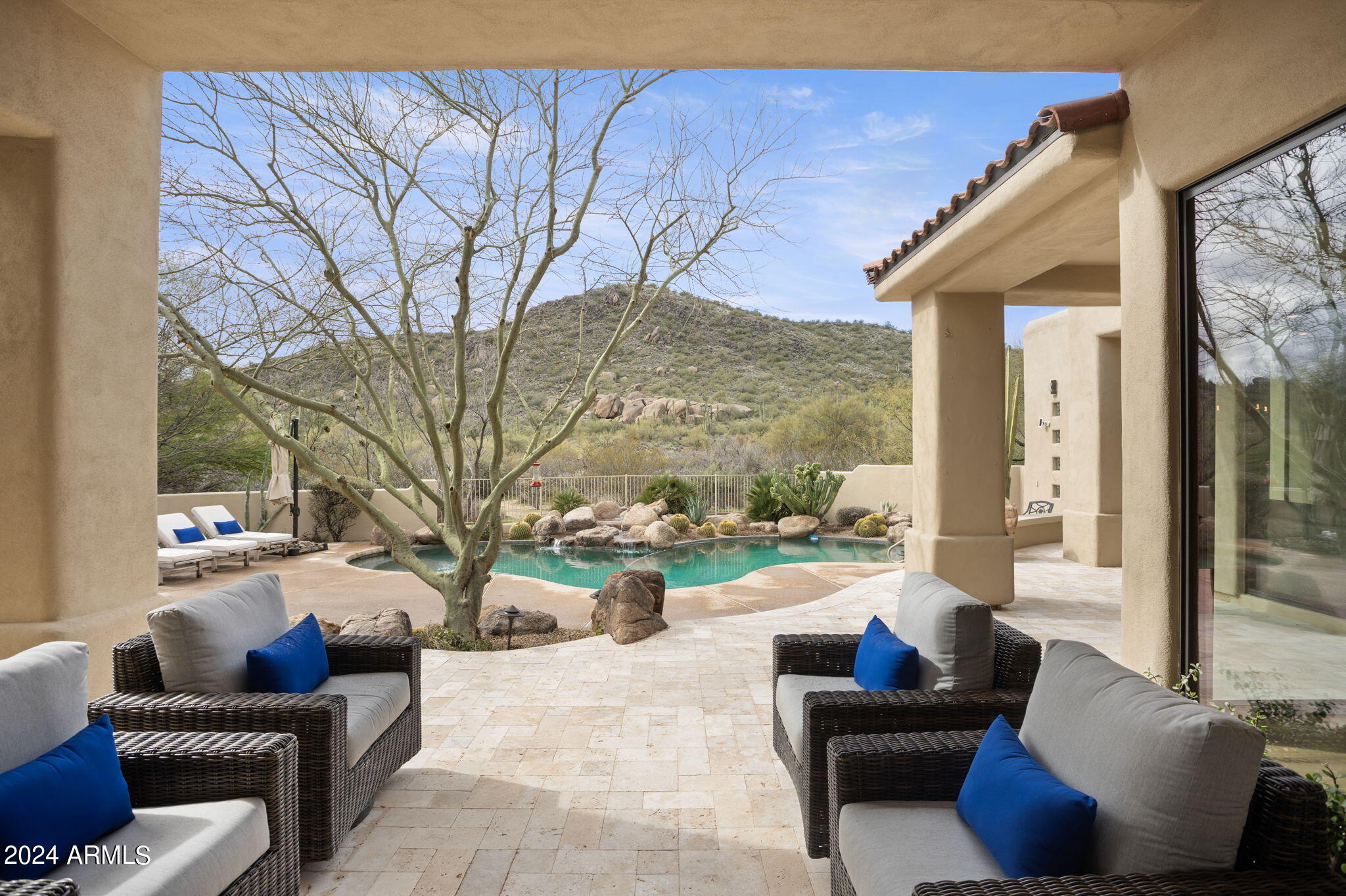 8300 E DIXILETA Drive SW, 206